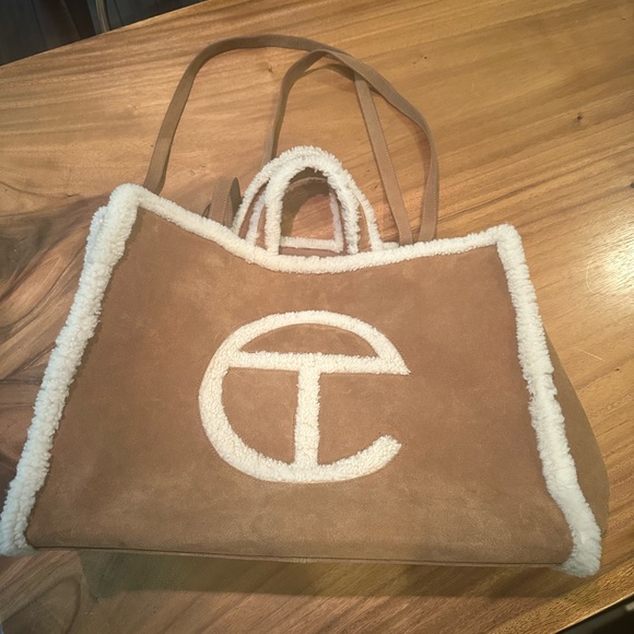 Ugg X Telfar large shopper in chestnut - Picture 13 of 13